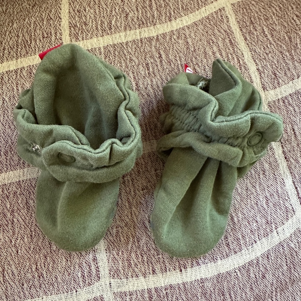 Zutano Green Organic Cotton Baby Booties